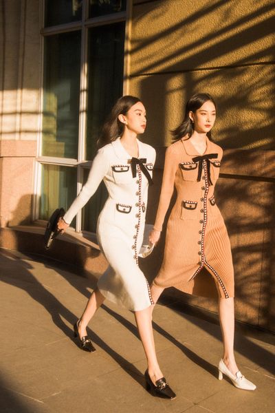 Pocketed midi knitted dress - white