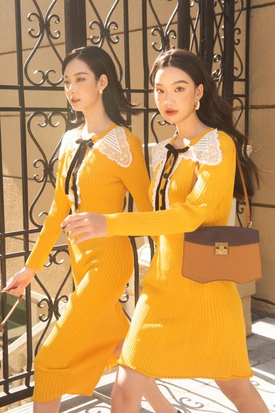 Lace collar knitted - mini dress - mustard yellow