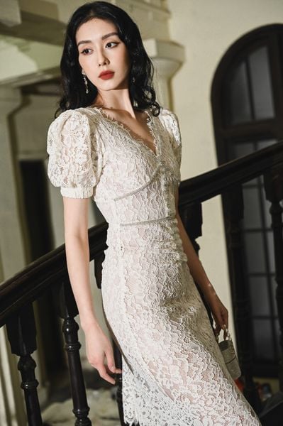 Lace embellished MIDI - White