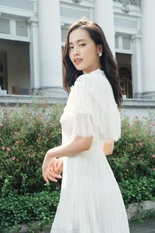 Lace-trimmed cape dress - MINI