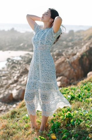 Iris Midi Dress - Blue