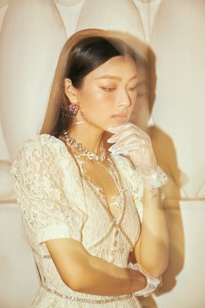 Lace embellished MINI - Cream