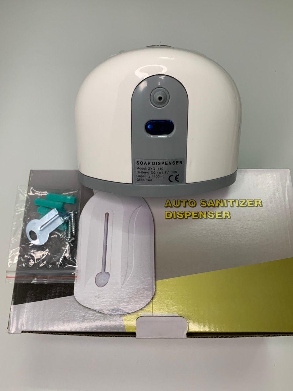  Bình đựng dung dịch sát khuẩn cảm ứng Xinda XDQ-110 
