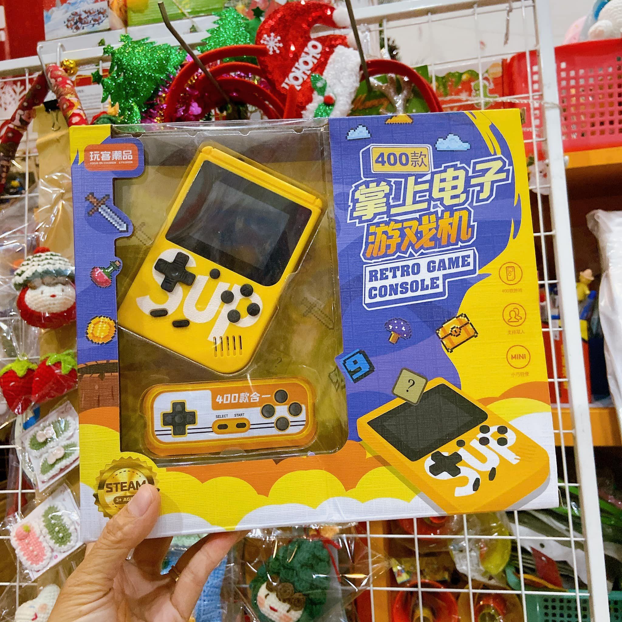  Máy chơi game cầm tay 