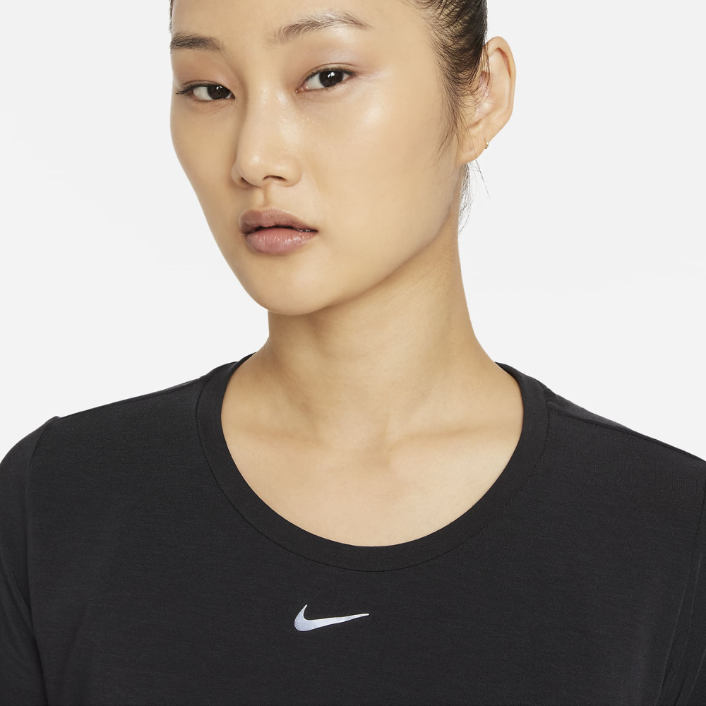  Áo training nike nữ Dri-FIT One Luxe DD0619-010 