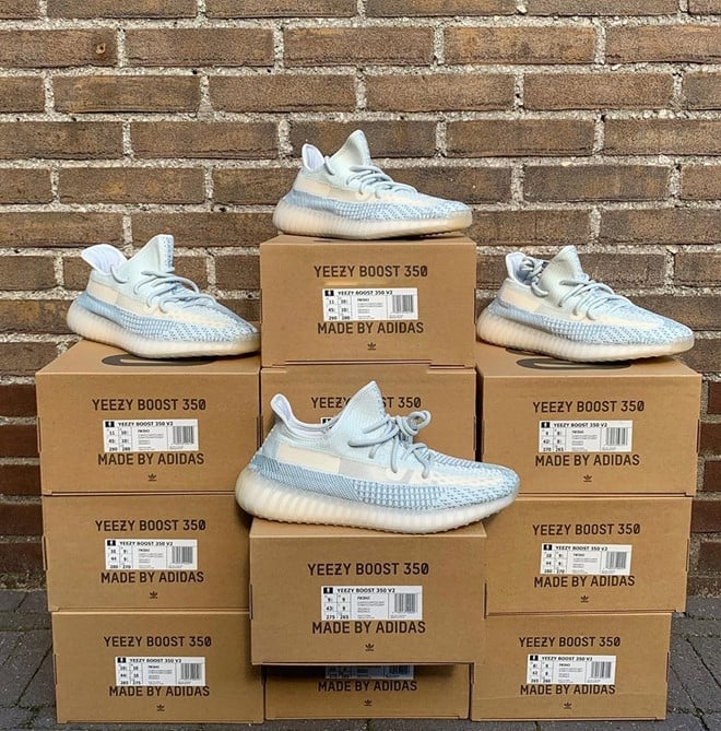 Adidas yeezy 350 mua o dau 2025