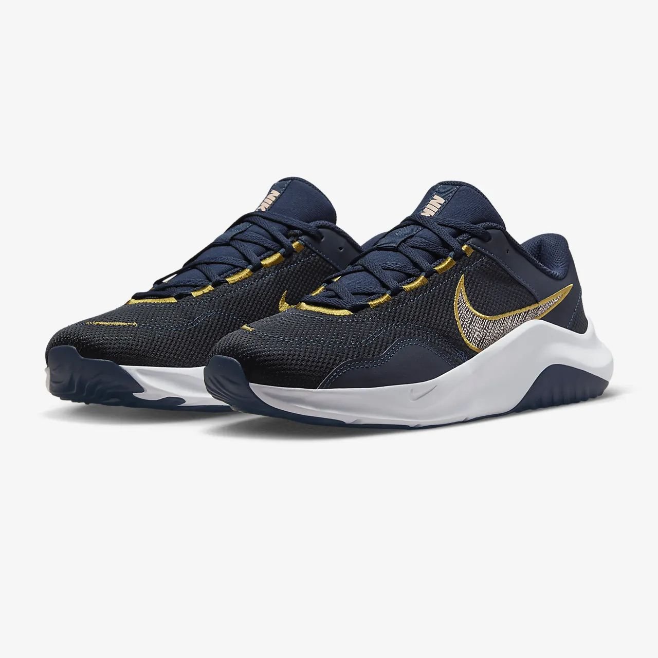  Giày training NIKE LEGEND ESSENTIAL 3 nam DM1120-400 