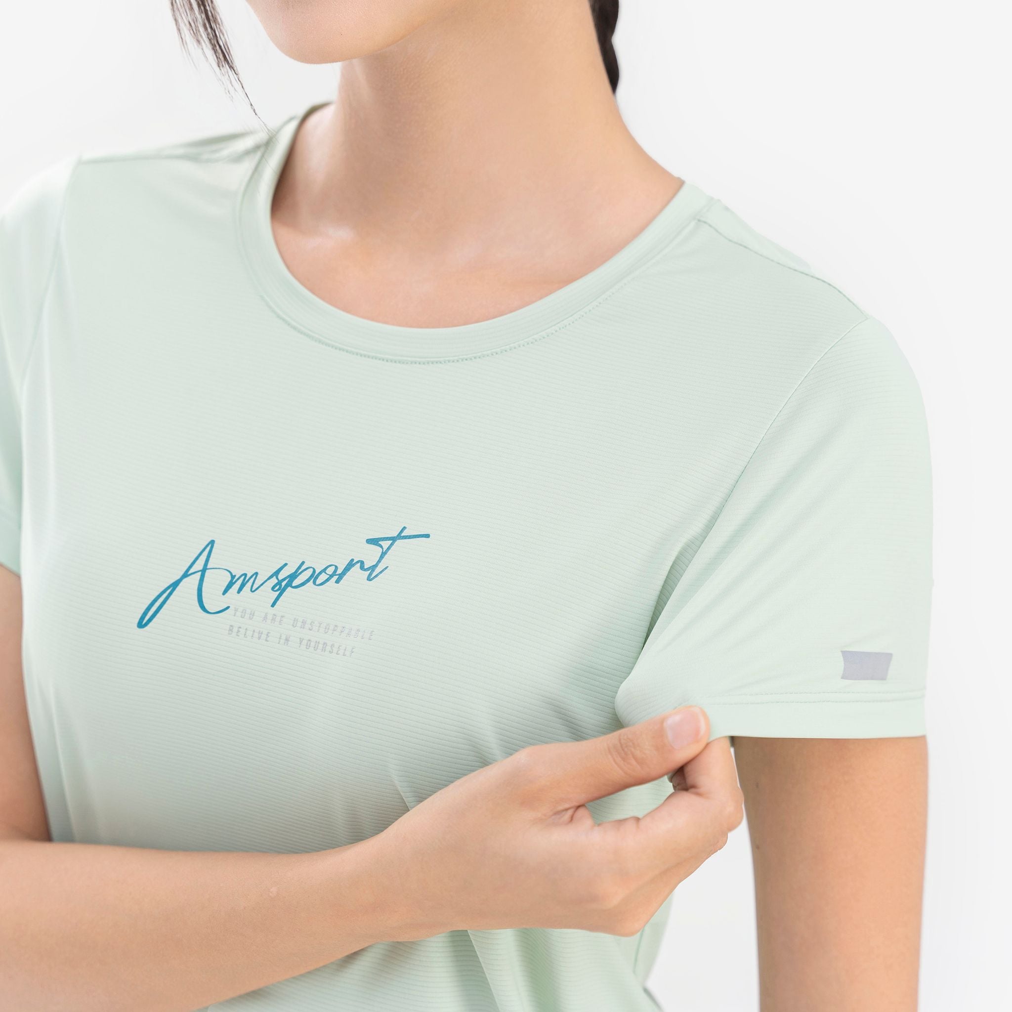  Áo Tshirt nữ AM màu xanh mint WT25114-37 