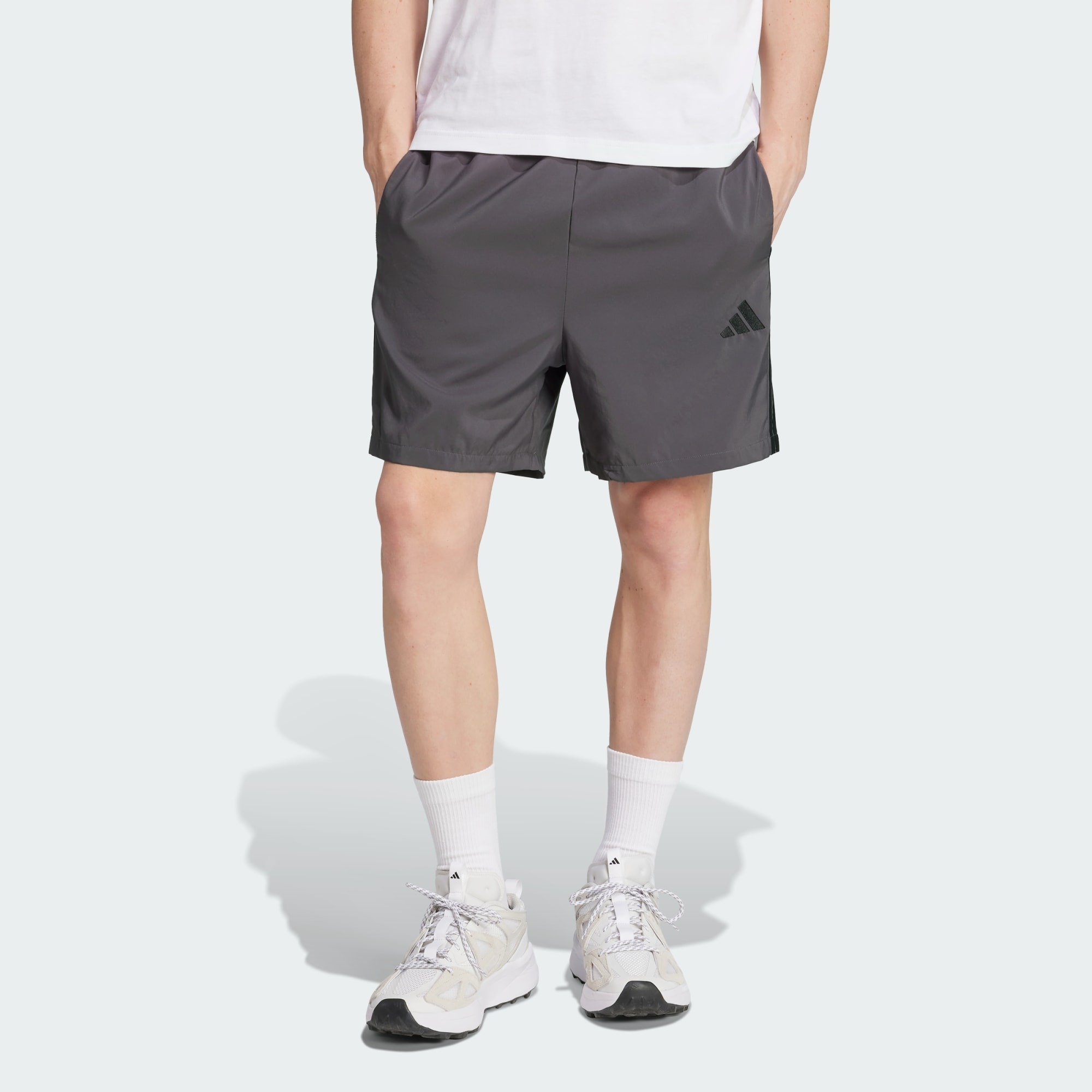 Quần 3-Stripes Chelsea Shorts Adidas nam IM7842