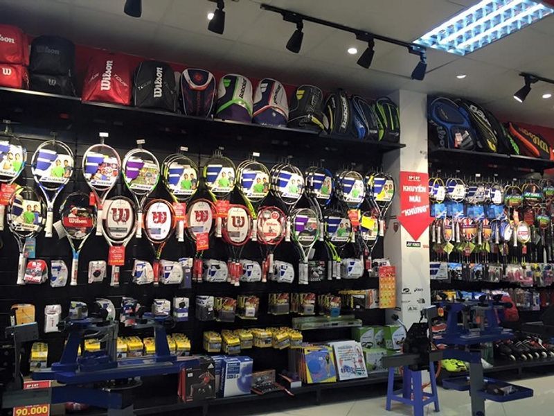 vot-tennis-chinh-hang-tai-sport1