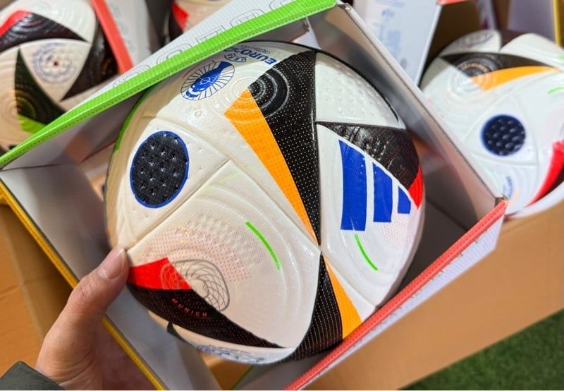 Quả bóng đá adidas EURO24 PRO