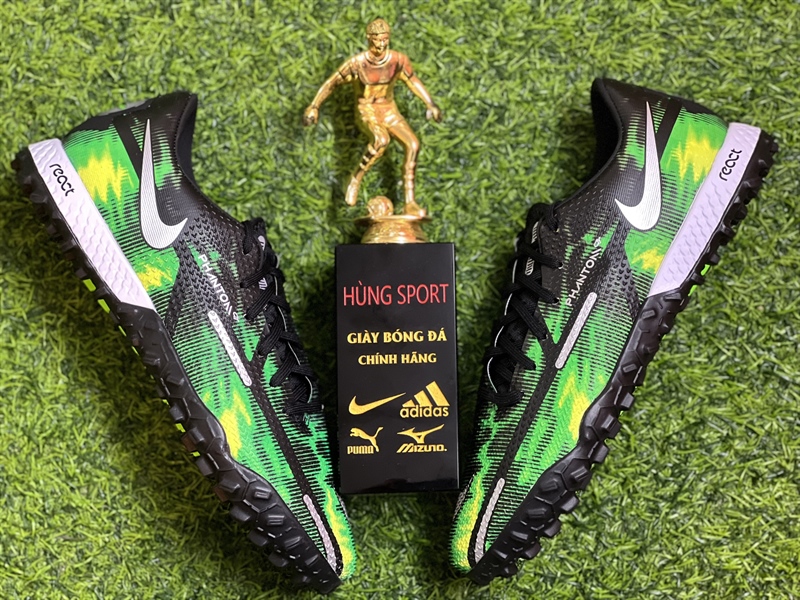 ナイキ リアクト ファントム GT2 プロ TF 楽天市場】ナイキ ファントム