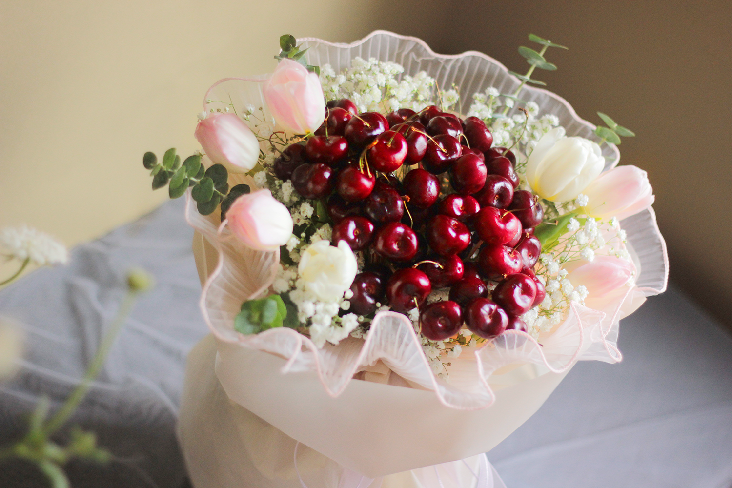  VITAMIN CHERRY TULIP BOUQUET 