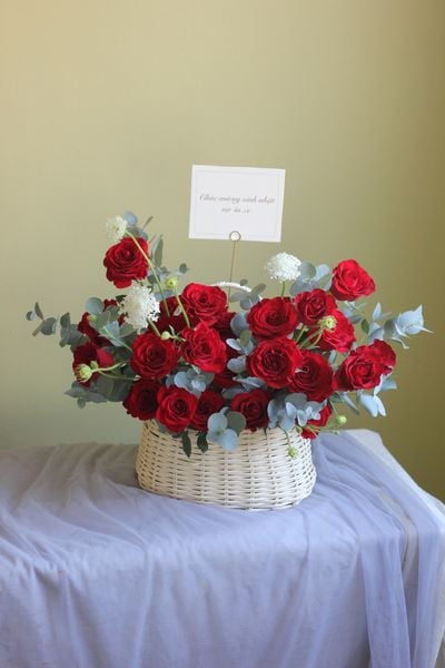  RED ROSE BASKET 