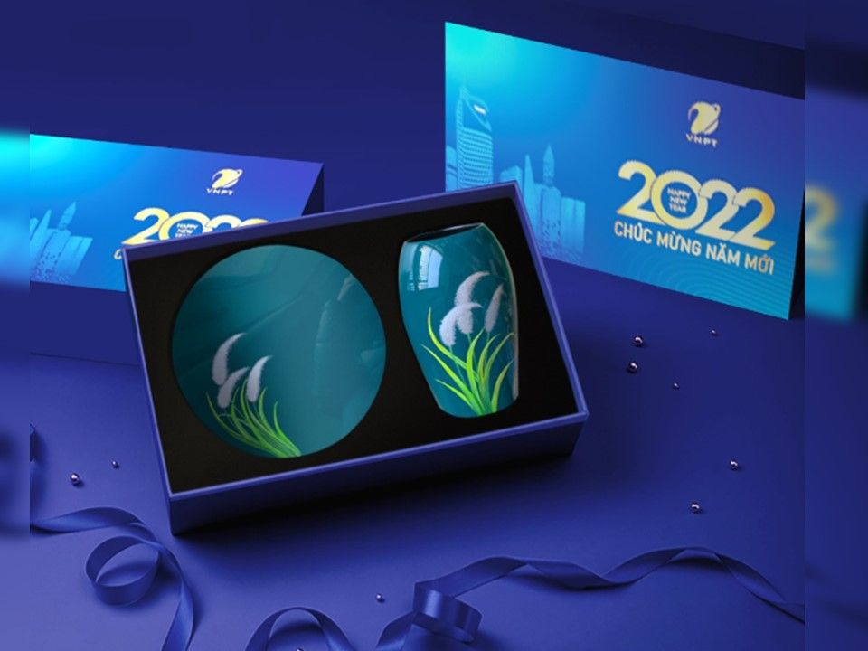 Bộ sơn mài bình hoa và hộp mứt