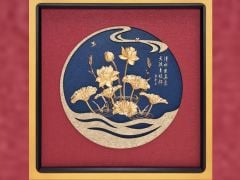 Tranh hoa sen mạ vàng