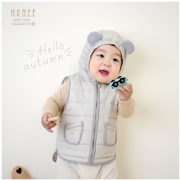  Áo gile Hrnee phao có mũ ghi nhạt 3-4y 