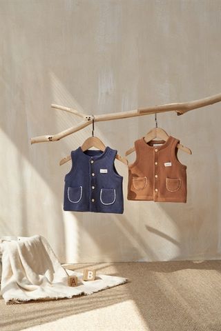 Áo gile Abbieoh lông cừu phối túi nâu 18m