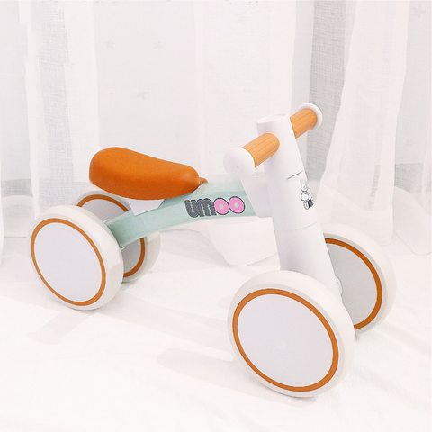 Xe chòi chân xanh Umoo Um-0278