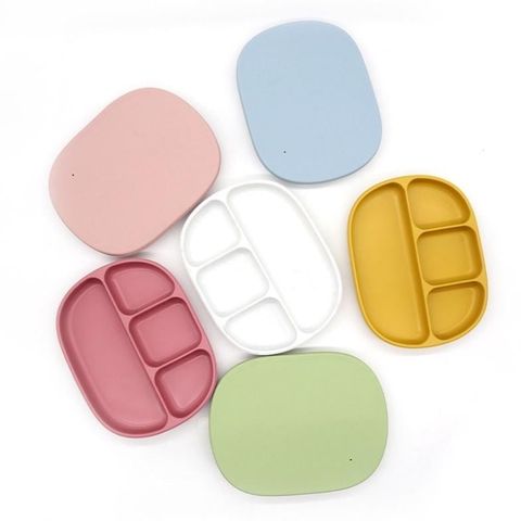  Khay ăn dặm silicon 4 ngăn kèm nắp có đế bám dính chống lật 