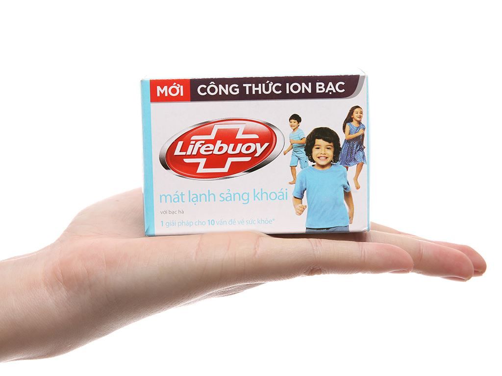 Bánh xà phòng Lifebuoy Mát lạnh sảng khoái 90g giúp bảo vệ khỏi vi khuẩn, mát lạnh sảng khoái với hương bạc hà.