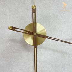 Đồng Hồ Treo Tường Tối Giản Hiện Đại SIMPLE - Mặt Gỗ Óc Chó & Mạ Đồng