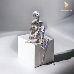 Tượng Mô Hình Trang Trí Không Gian Hiện Đại - Sexy Robot