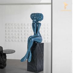 Tượng Mô Hình Trang Trí - Cô Gái Tóc Xù