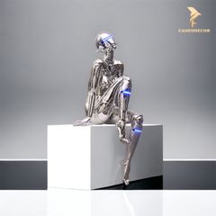 Tượng Mô Hình Trang Trí Không Gian Hiện Đại - Sexy Robot