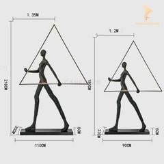 Tượng Đèn Trang Trí - Người Giữ Đèn Tam Giác