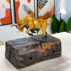 Tượng đồng bò tót tài chính phố Wall