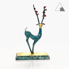 Tượng đồng hươu xanh sexy