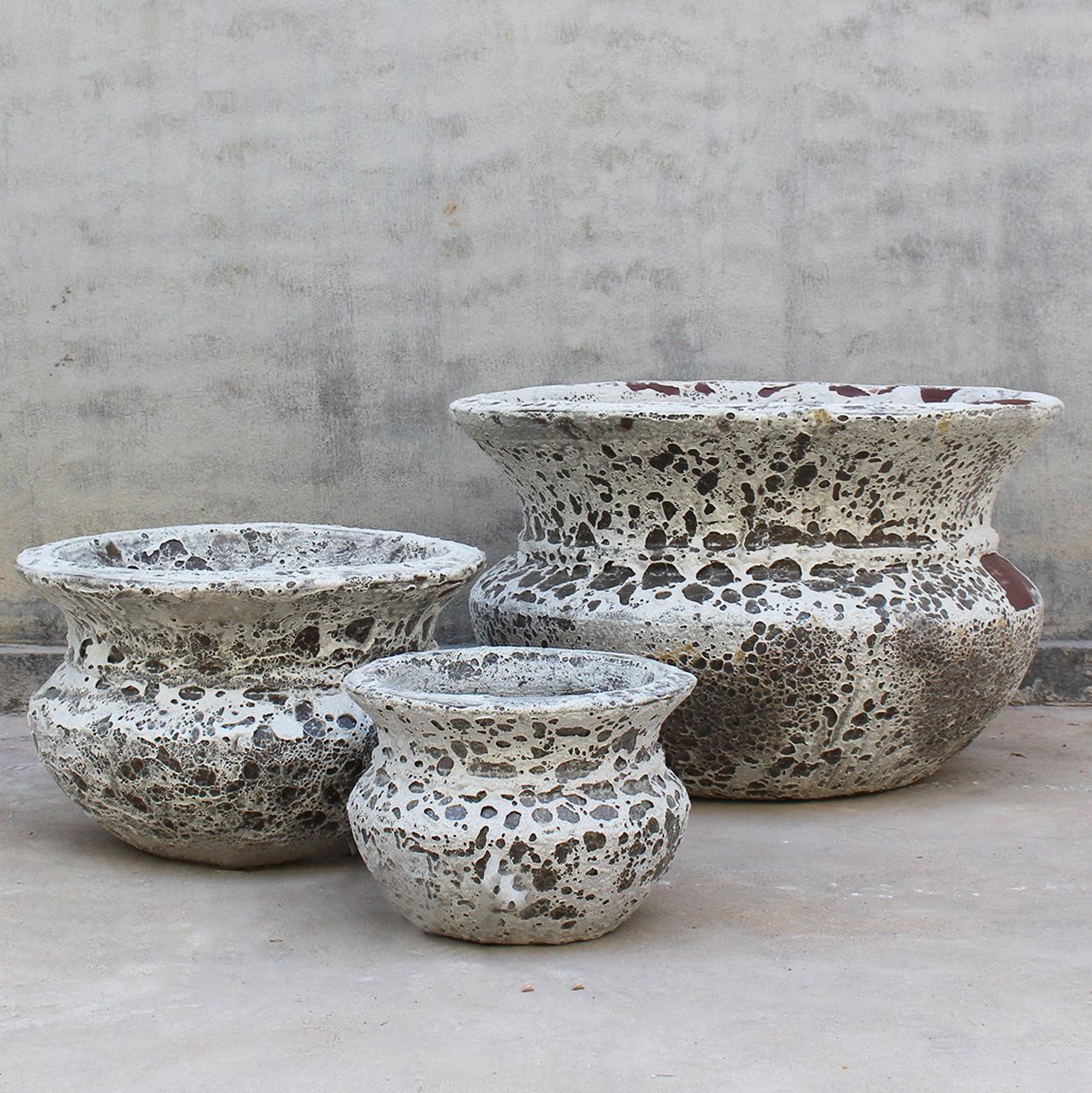  Classic Lava Stone Planter | AUP026 
