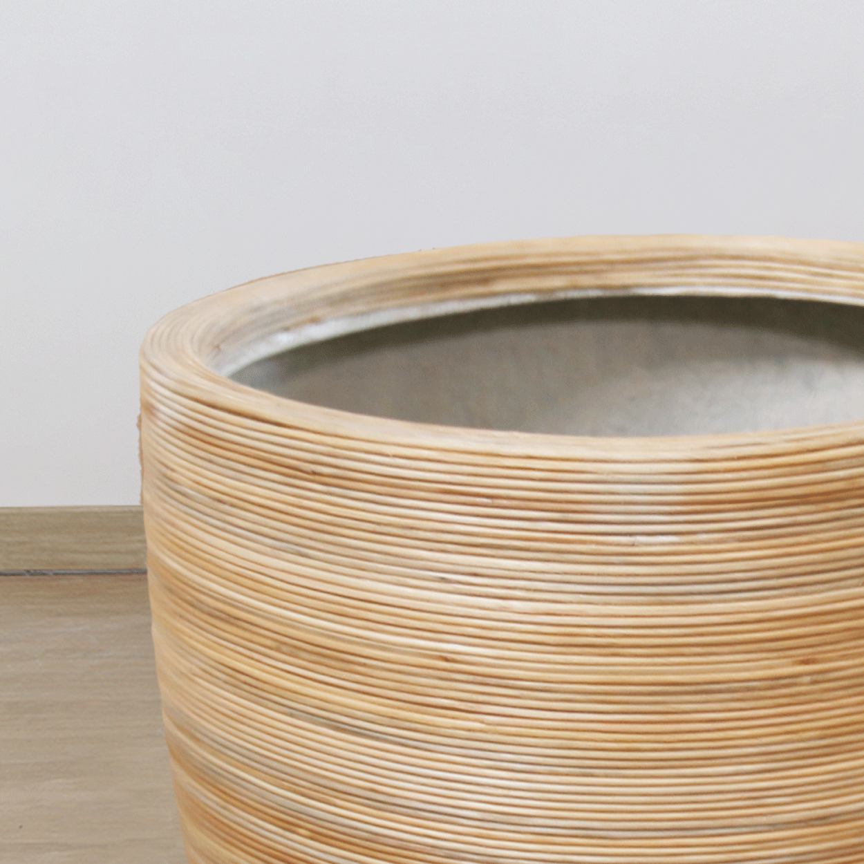  Fine Horizontal Stripes Pots Planter | AUFS021 