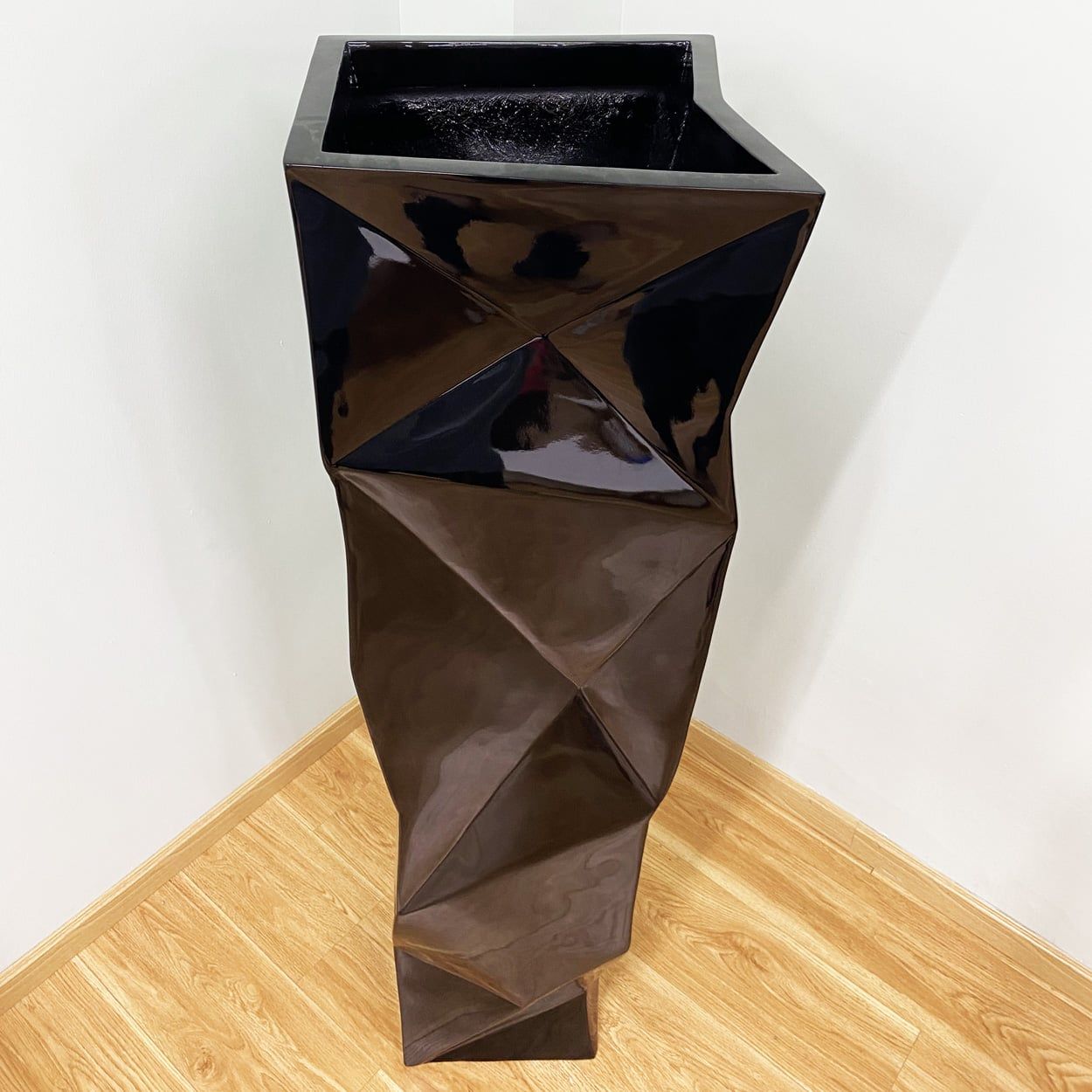  Geometric Faceted Fiberglass Planter | AUFS100 
