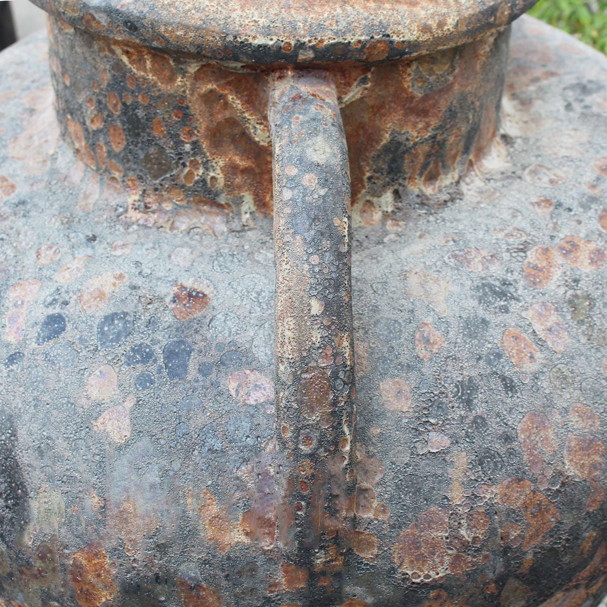  Heritage Clay Handled Planter | AUV045 