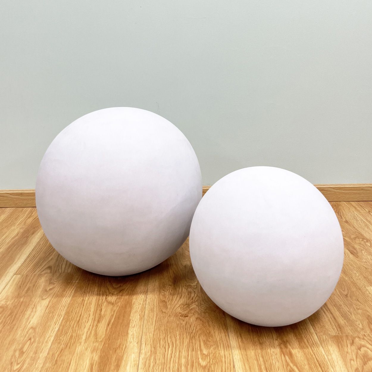  Minimalist Sphere Fiberstone Decor | AUFS123 