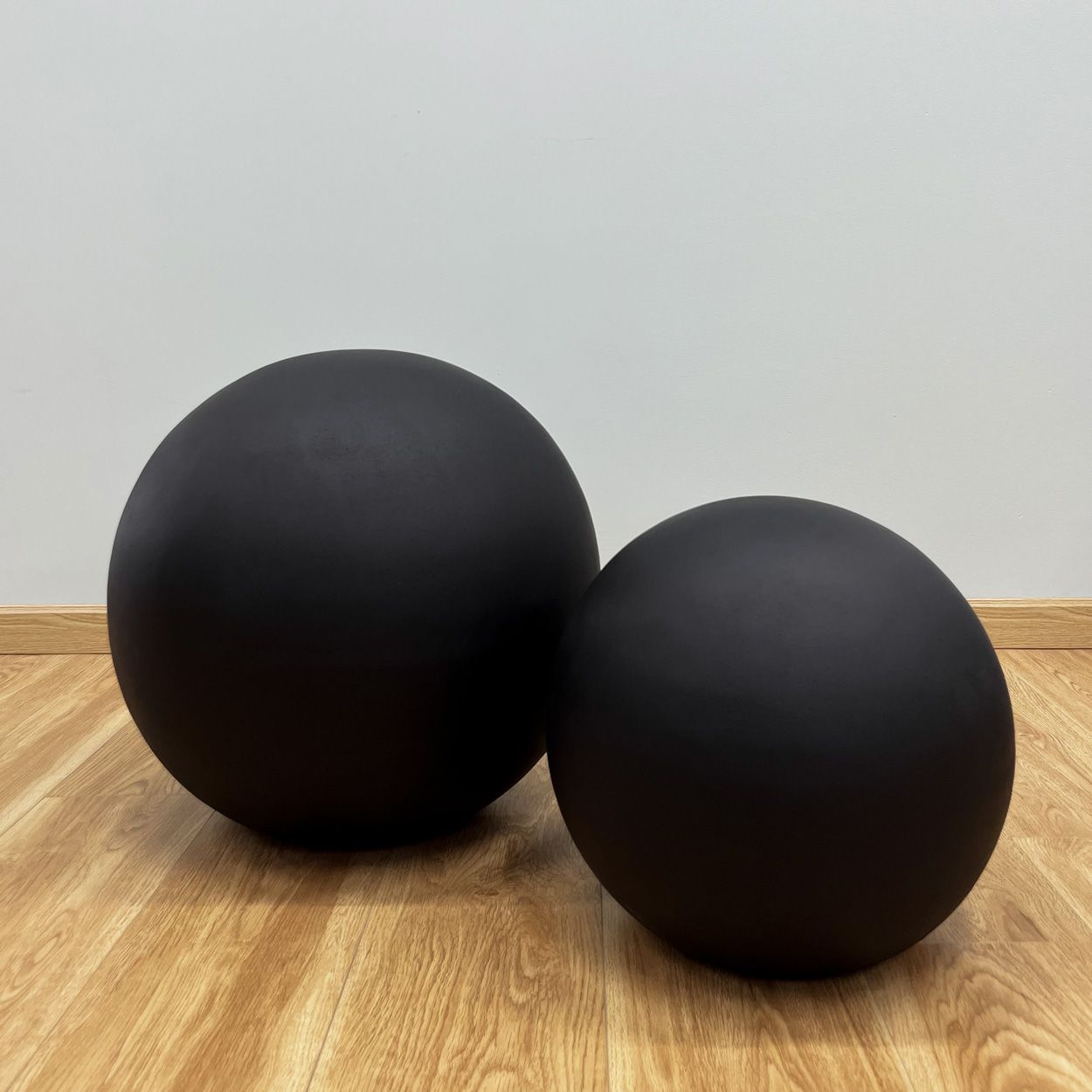  Minimalist Sphere Fiberstone Decor | AUFS123 
