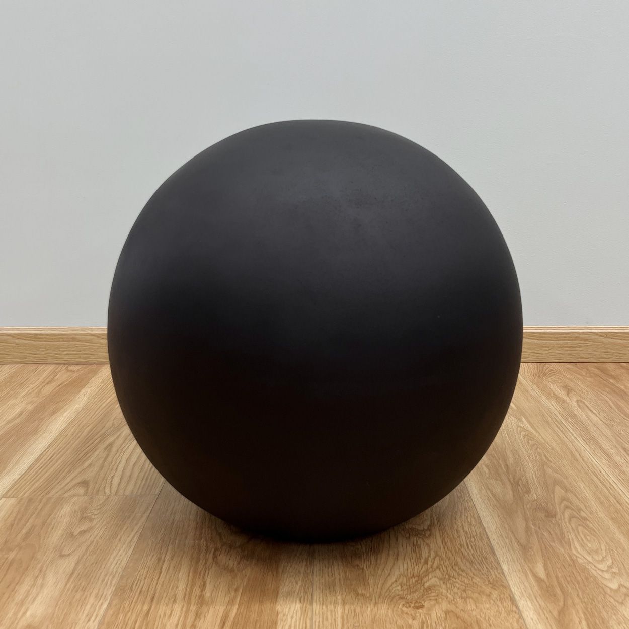  Minimalist Sphere Fiberstone Decor | AUFS123 