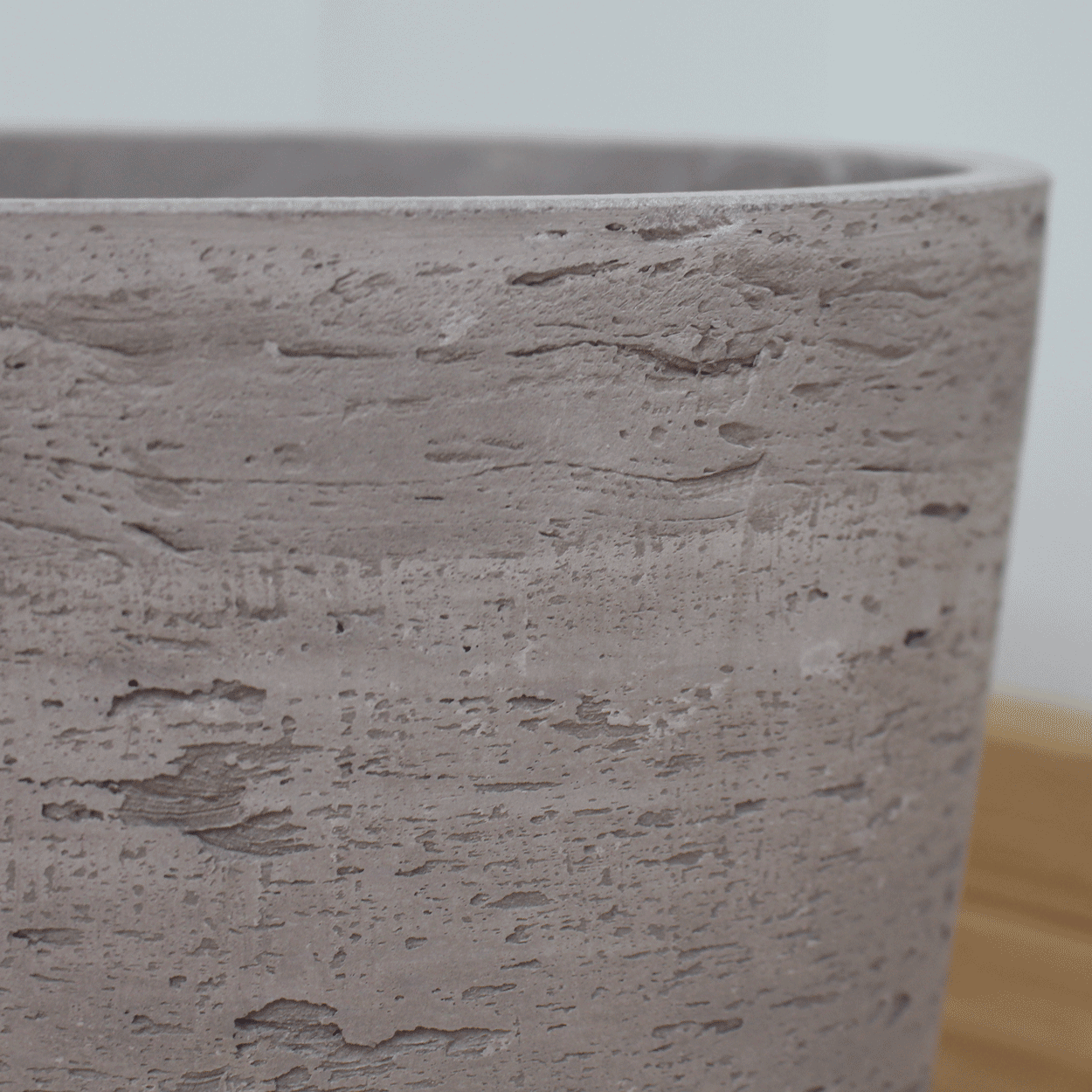  Natural Surface Lightweight Concrete Planter | AUFC040 