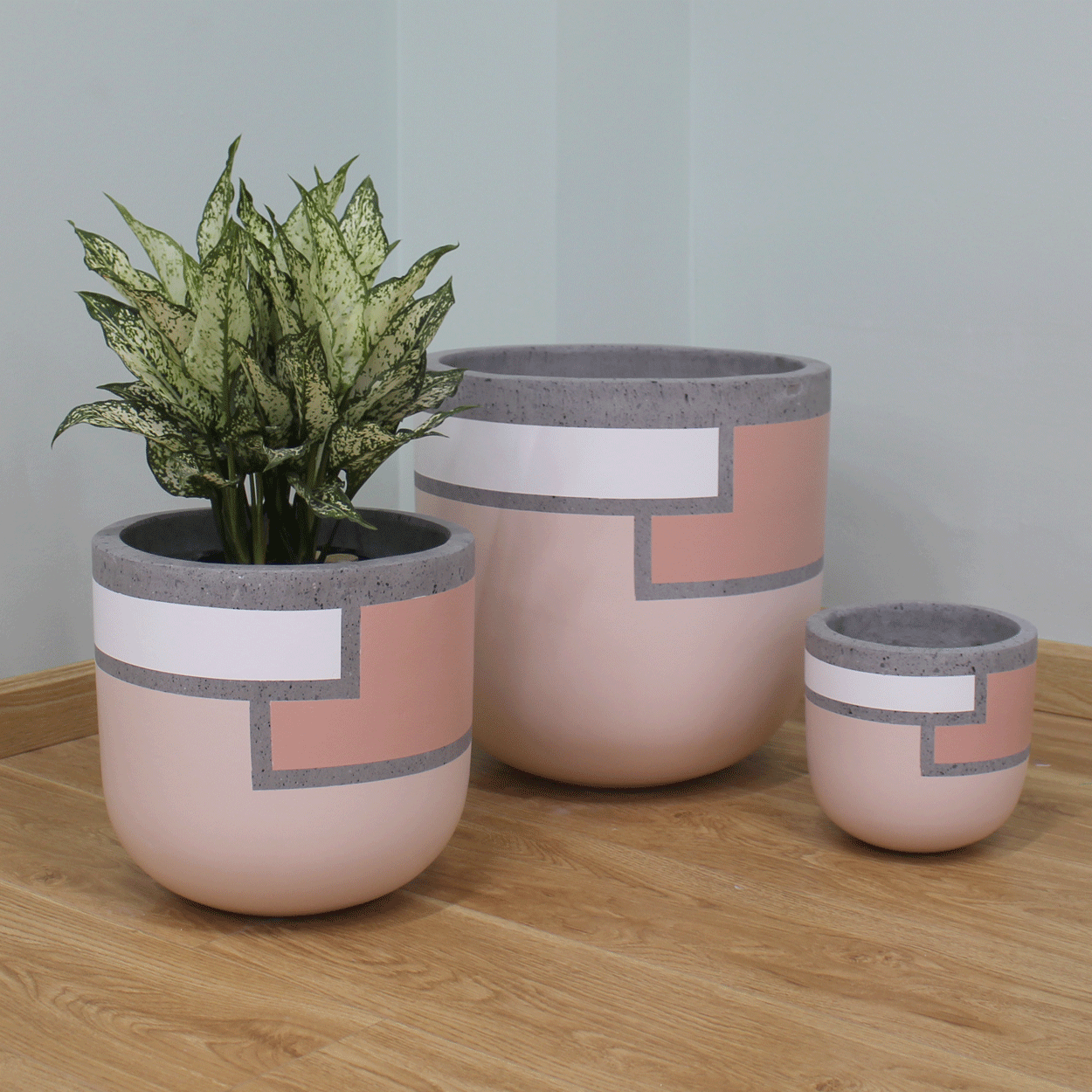  Round Egg Painted Fibercement Planter | AUFC018 