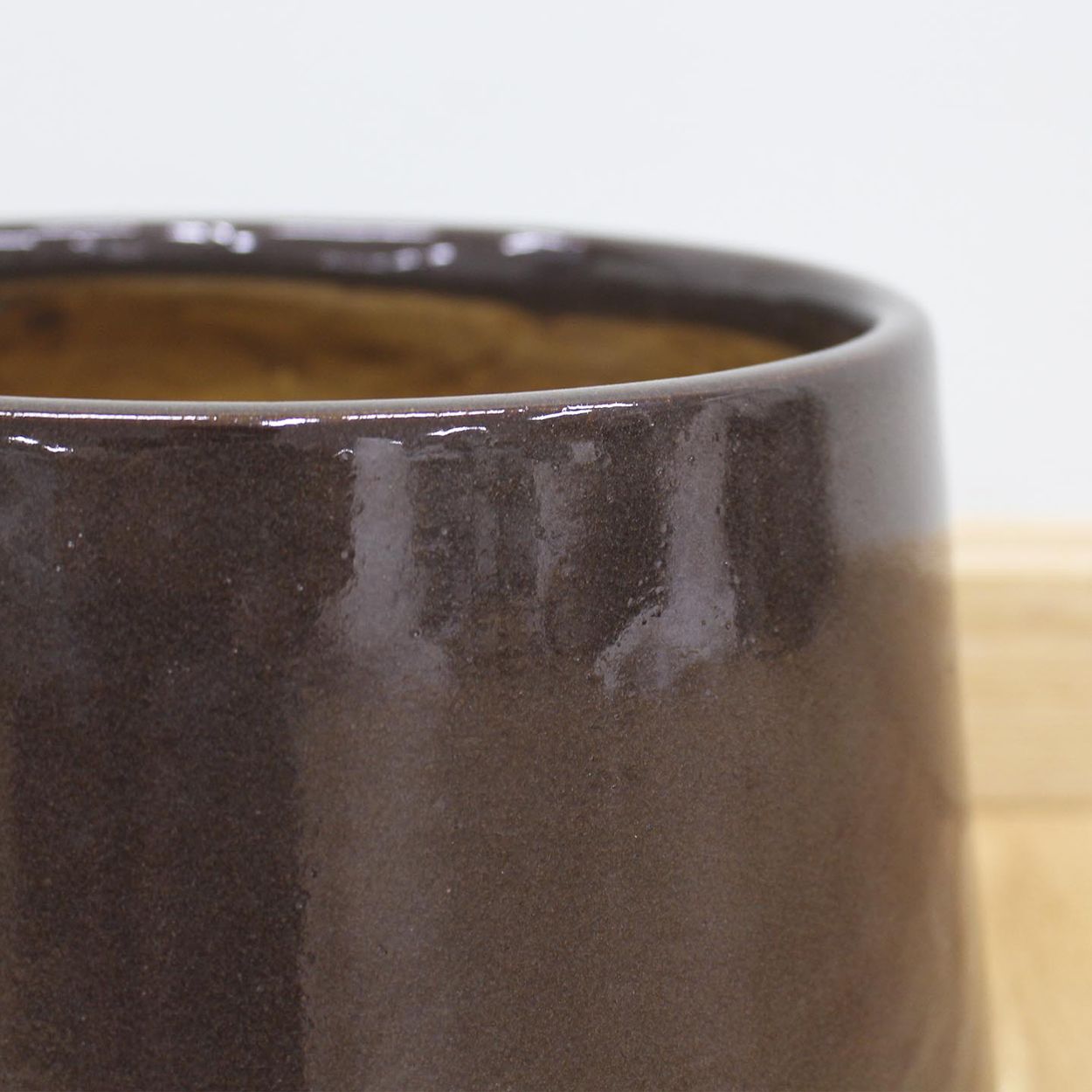  Sleek Ceramic Planter | AUD093 