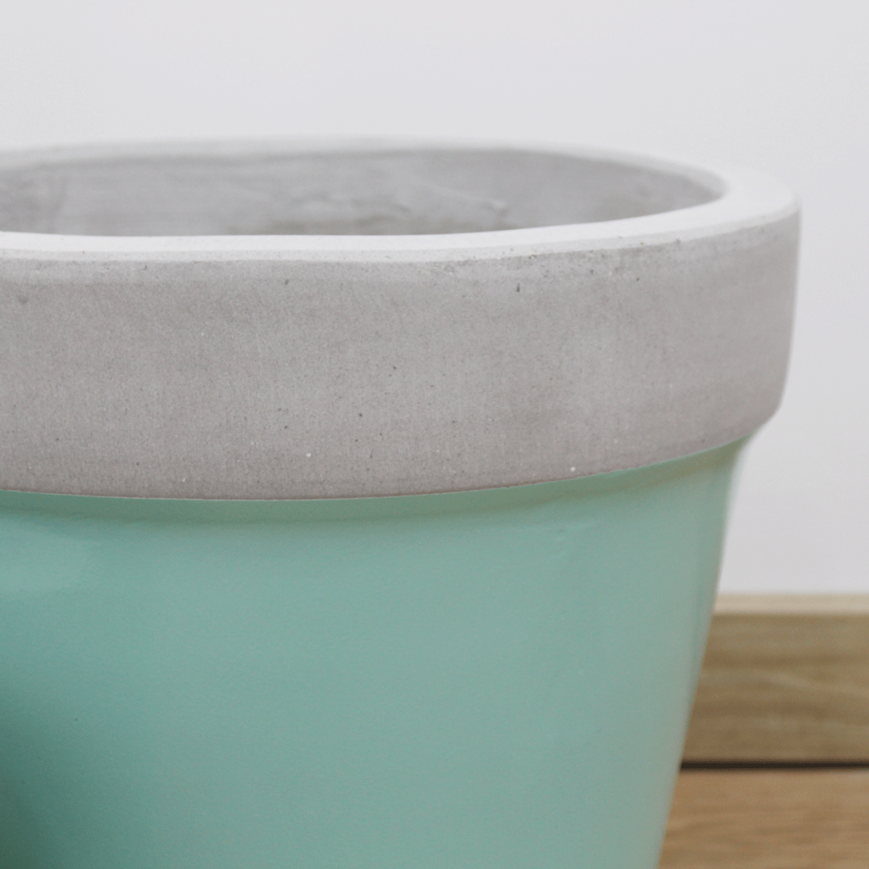  Tapered Lightweight Concrete Planter | AUFC015 