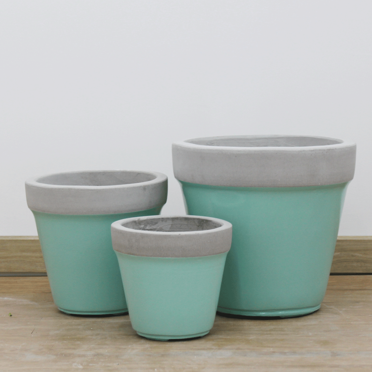  Tapered Lightweight Concrete Planter | AUFC015 