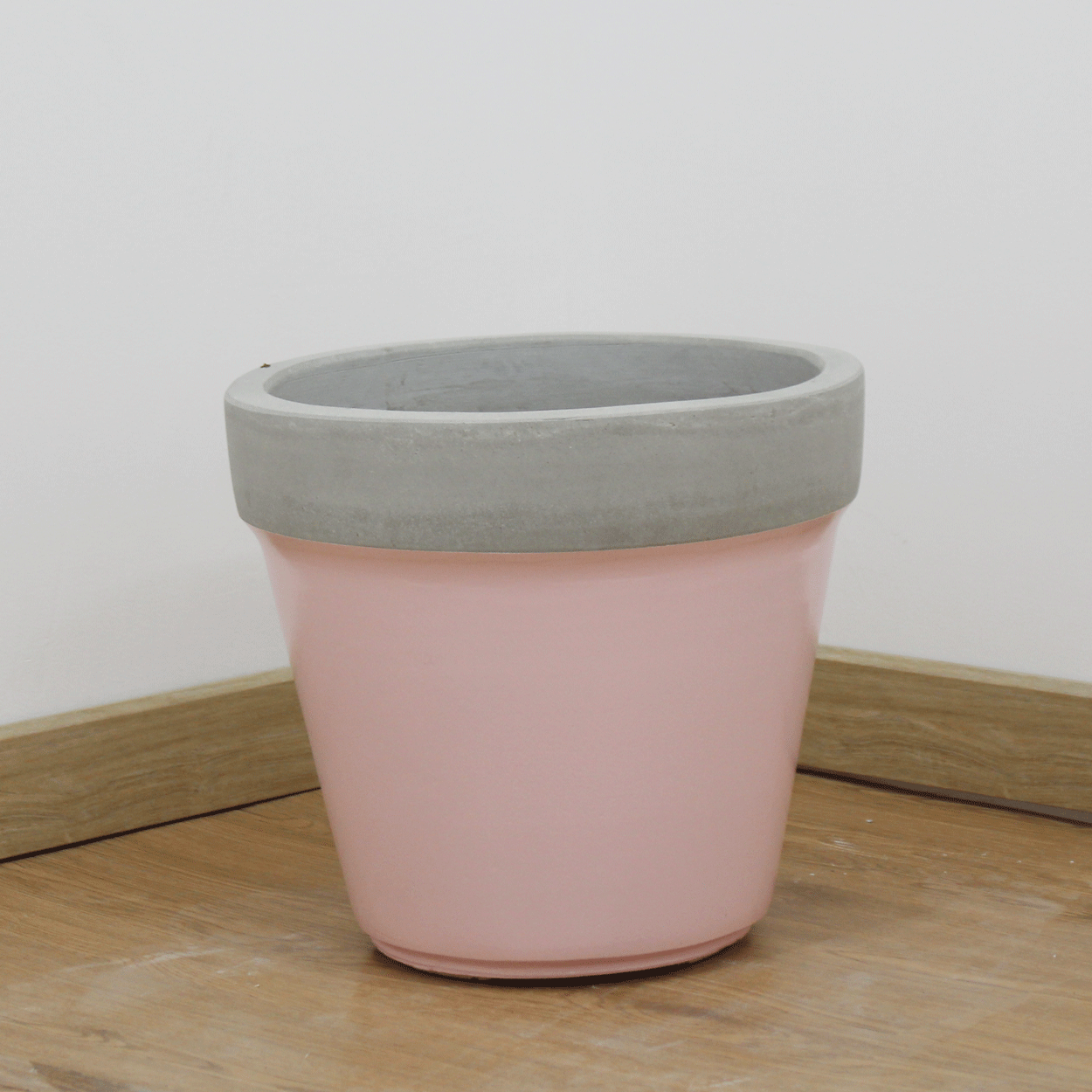  Tapered Lightweight Concrete Planter | AUFC015 