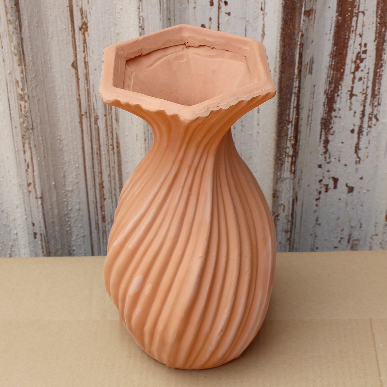  Terracotta Twisted Pattern Vase | AUT084 
