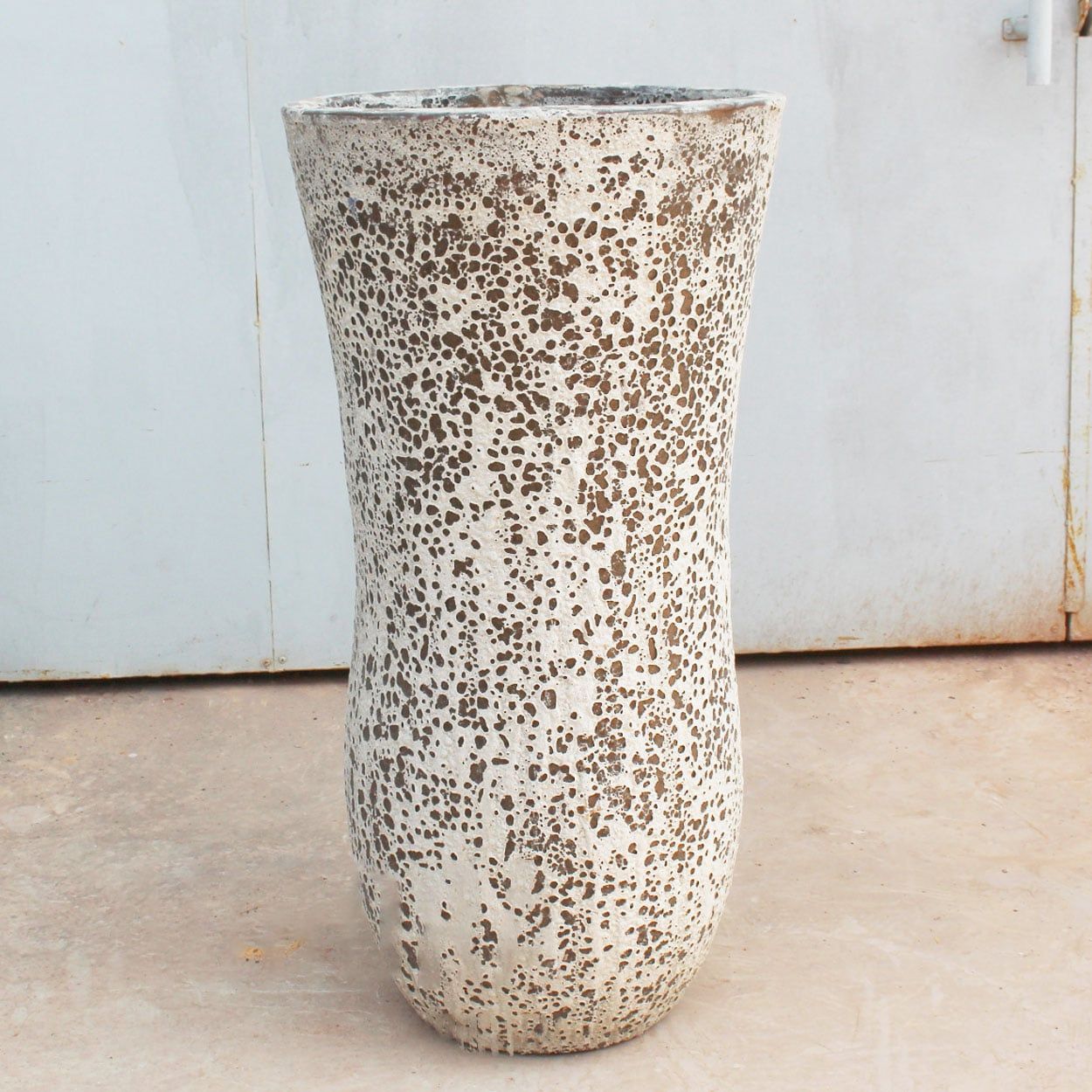  Textured Ceramic Vases | AUP034 