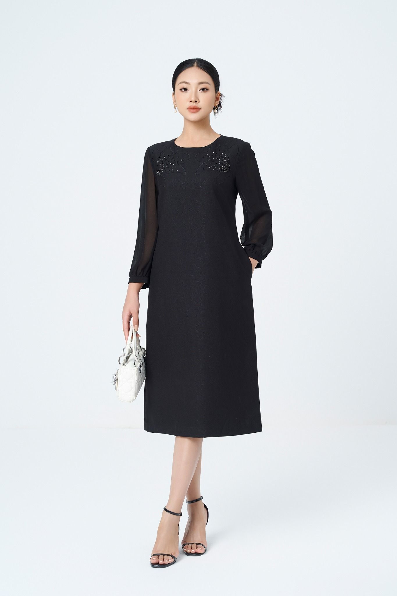 ĐẦM SUÔNG ĐÍNH CƯỜM D10302