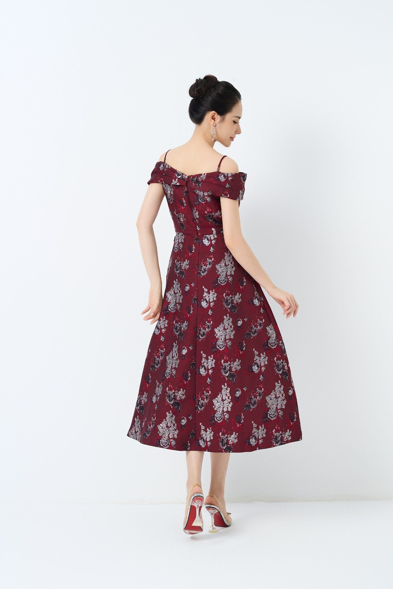 ĐẦM TIỆC TRỄ VAI D08812