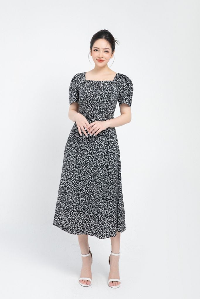 ĐẦM HOA NHÍ CỔ VUÔNG D02452